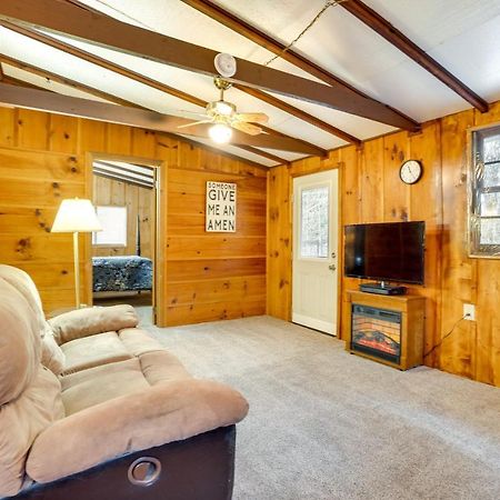 Peaceful Warne Cabin Fenced Yard And Screened Porch Brasstown Ngoại thất bức ảnh