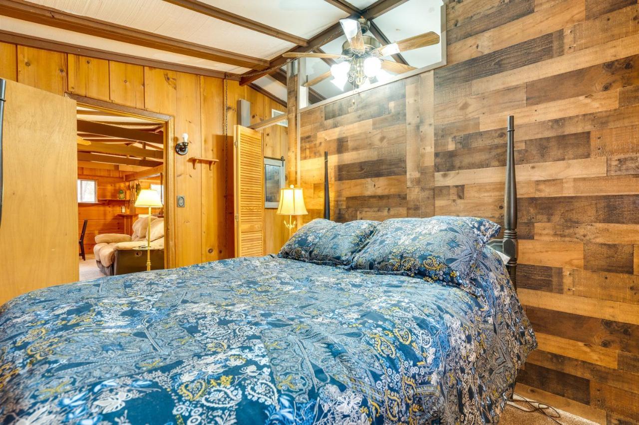 Peaceful Warne Cabin Fenced Yard And Screened Porch Brasstown Ngoại thất bức ảnh